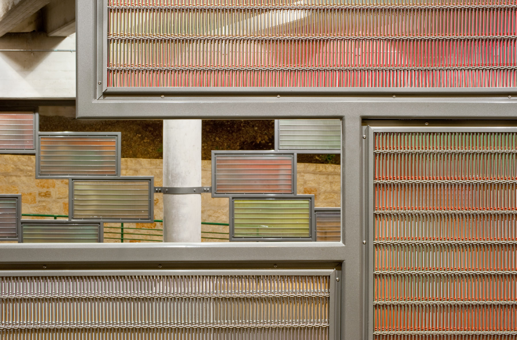 29° 25′ 57″ N / 98° 29′ 13″ W